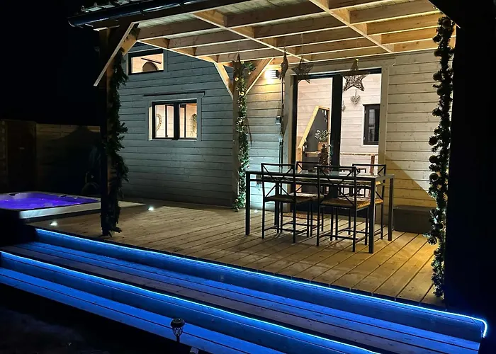 Luxe tent Tiny Cocon En Pleine Nature Jacuzzi, Sauna Prive Tinlot